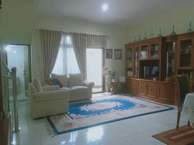 Dijual Rumah bagus di komplek elite di Antapani