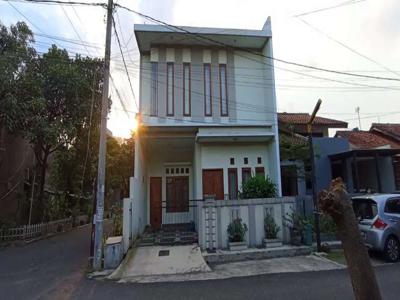 Dijual rumah bagus terawat 2 lantai golf Arcamanik Cisaranten 800 jt