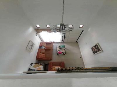 Dijual rumah cantik 2 lantai