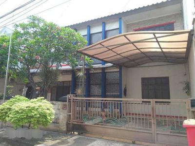 Disewakan rumah 2 lantai di Harapan Indah Regency