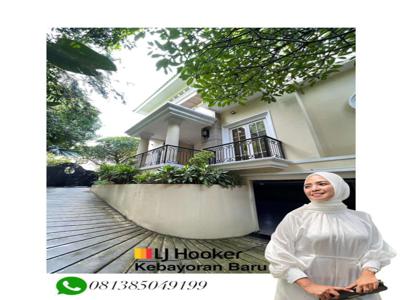 Disewakan Rumah American Classic di Senayan Jakarta Selatan