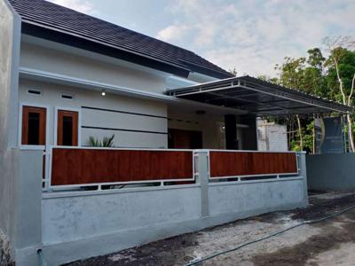 Free Canopy Rumah Minimalis Dekat Kota Bantul