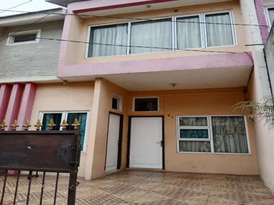 Jual/Kontrak rumah 2 lantai