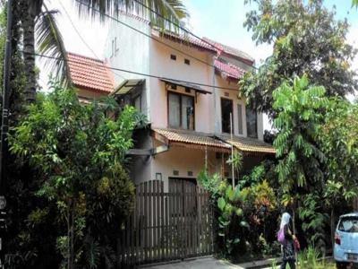 Rumah 2 Lantai Halaman Luas Dijual Dekat Exit Tol Madyopuro Malang