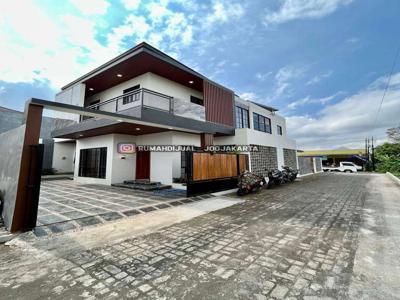 Rumah Mewah Baru di Jalan Palagan dekat Filosofi Kopi Ngaglik, Sleman