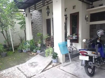 Rumah nusukan 180Mt, 4Kt, 3Km, siap huni, banjarsari, solo