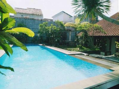 Rumah Villa Private Pool Di Cihanjuang