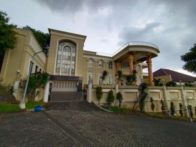 Dijual rumah mewah di Bukit Sari Semarang