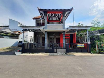 Dijual Rumah Mewah Jl. Arrayan, Gamer Kota Pekalongan, Dalam Perumahan