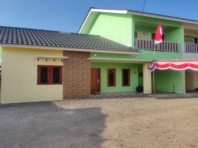 DIKONTRAKAN RUMAH 2 LANTAI DEKAT JL KABUPATEN 3 KAMAR TIDUR.JK11246