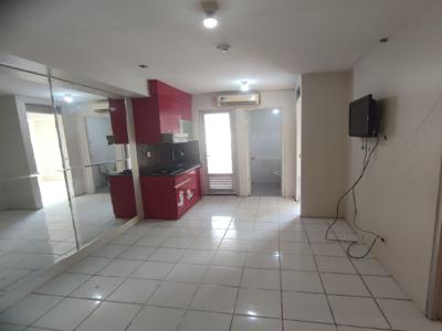 Disewakan 2 BR Gading Nias Semi Furnish 2 AC Tahunan