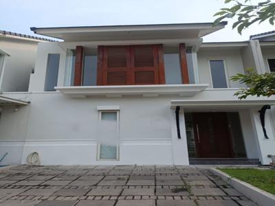 Disewakan Murah Rumah 2 Lantai Semi Furnish di Grand Harvest Surabaya