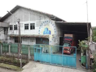 Pabrik di Kawasan industri Cikupamas. Tangerang - Banten