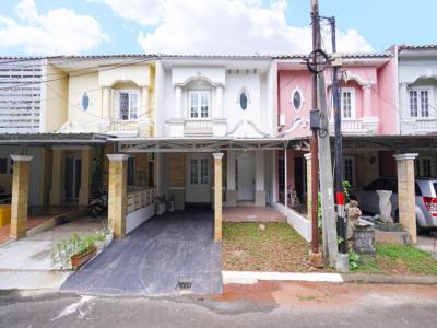 Rumah 2 Lantai Murah di Raffles Hills Cibubur selangkah ke Tol