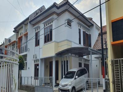 Rumah bagus murah di pogung bisa di upgrade kost2 an