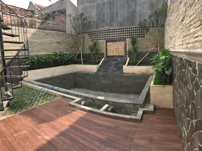 Rumah Condongcatur, HARGA NGELANTUR,BONUS Swimpool Lur villa seturan