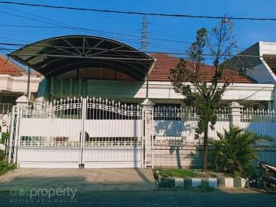 Rumah Dharmahusada Indah Barat Surabaya