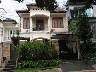 Rumah di kebayoran baru Jakarta Selatan