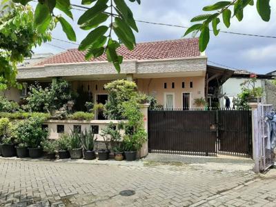 rumah hook perum 2 karawaci tangerang