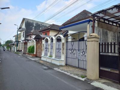 Rumah Minimalis Modern 1 lantai, hanya 15 menit ke Tugu Jogja.