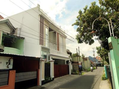 Rumah Strategis Dekat Griya Mahkota & Resto Banyumili