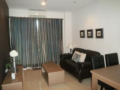 Sewa Apartemen Thamrin Residence 2 Bedroom Lantai Rendah Furnished