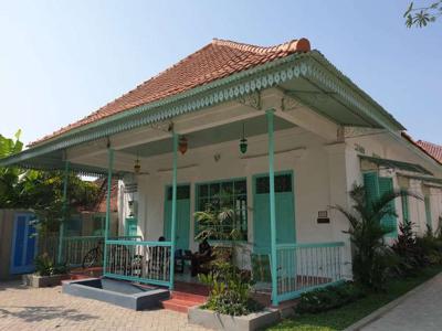 SEWA RUMAH EX RESTO JALAN DINOYO SURABAYA