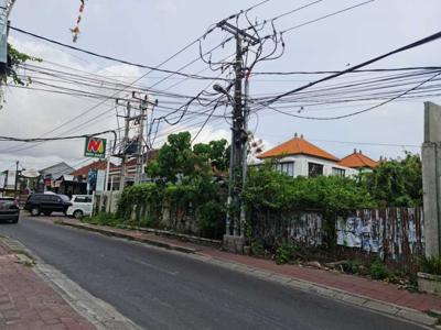 tanah dijalan utama batu belig seminyak,dtk pantai,lokasi strategis