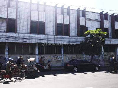 Kantor + Gudang Siap Untuk Usaha Di Poros Jalan Raya Kenjeran Surabaya... Lokasi Strategis, Bangunan Luas, Cocok Untuk Usaha Apapun...Harga Nego Pemilik