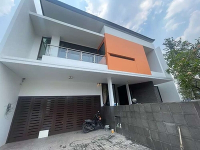 Di sewakan rumah boulevard utama kota wisata cibubur