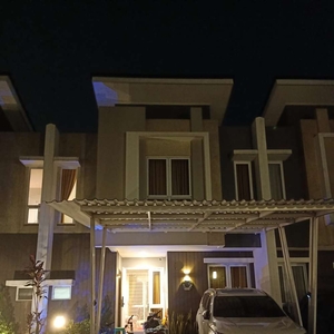 dijual rumah cantik di cluster rossini gading serpong