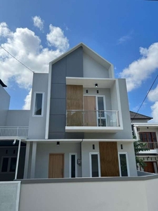 Dijual Rumah Jln Astasura Peguyangan Denpasar Utara
