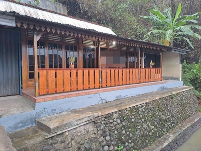 Dijual Rumah Klasik Kayu Jati12 Tepi Jl. Nasional