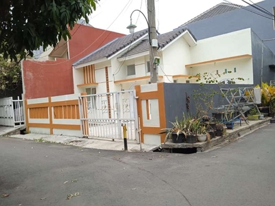 dijual rumah luas sektor 5 pondok ungu permai