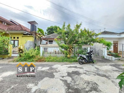 Dijual Tanah Gratis Bangunan di jalan klungkung Tamanbaru banyuwangi