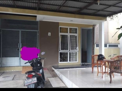 Dikontrakan rumah di Icon BSD