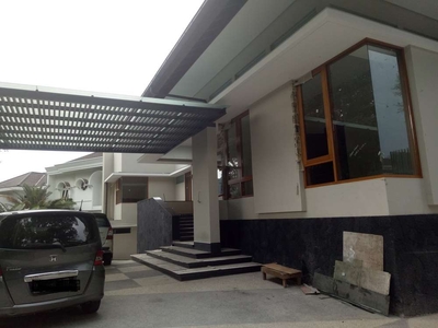 Disewakan Rumah Baru di Jl. Hegarmanah, Bandung