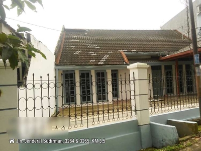 Disewakan Rumah Dalam Komplek Kedamaian Jln A. Rozak Palembang
