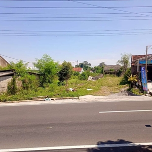 Disewakan tanah pinggir jalan raya lpmp Tirtomartani Kalasan