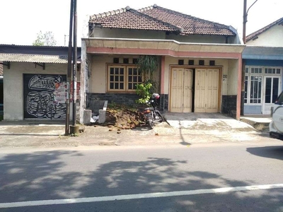 JLn. gajah mada semanding pare jual rumah sekoto