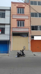 Ruko Sewa Poros Jalan Irian Lokasi Strategis Area Ramai (JW)