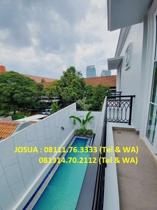 Rumah Brawijaya, Kebayoran Baru : 3 Lt, LT 320 m2, New, Swimming Pool