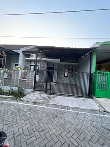 Rumah cantik linkungan asri