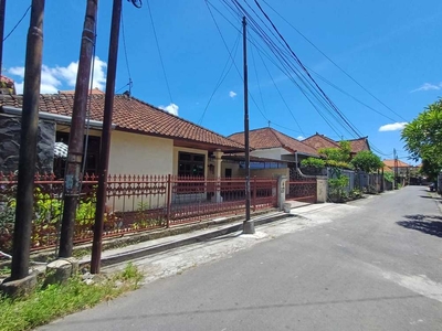 Rumah di gandapura denpasar timur