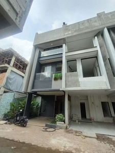 Rumah Dijual Brand New Murah Private Pool Di Permata Hijau