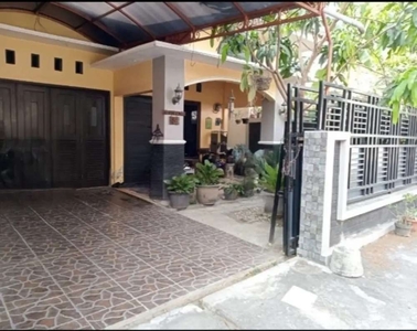 Rumah karangasem dekat ums solo