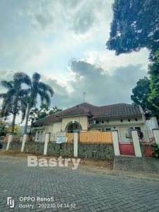 Rumah Kota Malang Araya PBI Pojok Hook