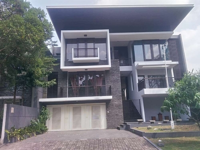 Rumah Modern CItraland Ada PRIVATE POOL Di Royal Park Surabaya Barat
