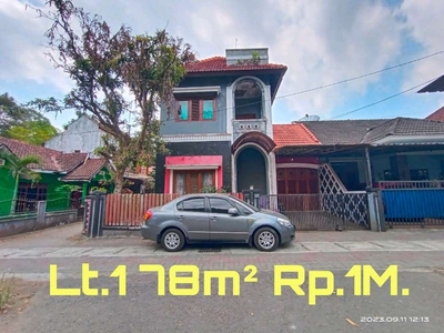 Rumah Strategis Area Kampus UII Jalan Kaliurang km 12 Yogyakarta