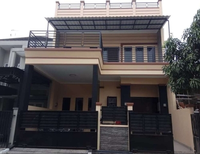 Rumah Sudah Direnovasi, Minimalis, Selatan, di Cluster Banjar Wijaya